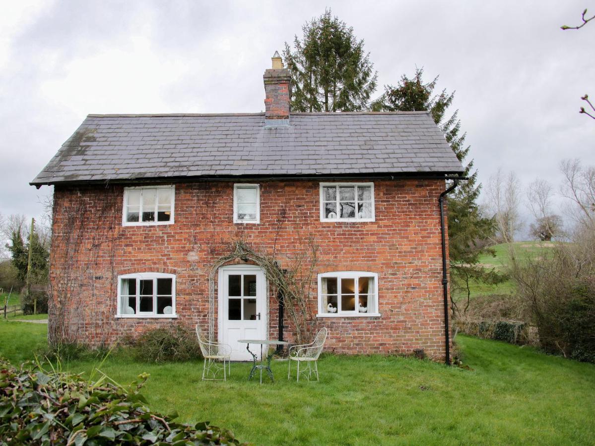 Wolvesacre Mill Cottage Whitchurch  Exterior photo